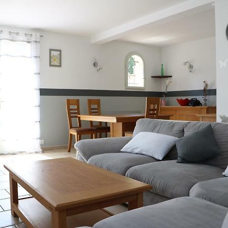 Charmante Maison De Village Cucuron Kültér fotó