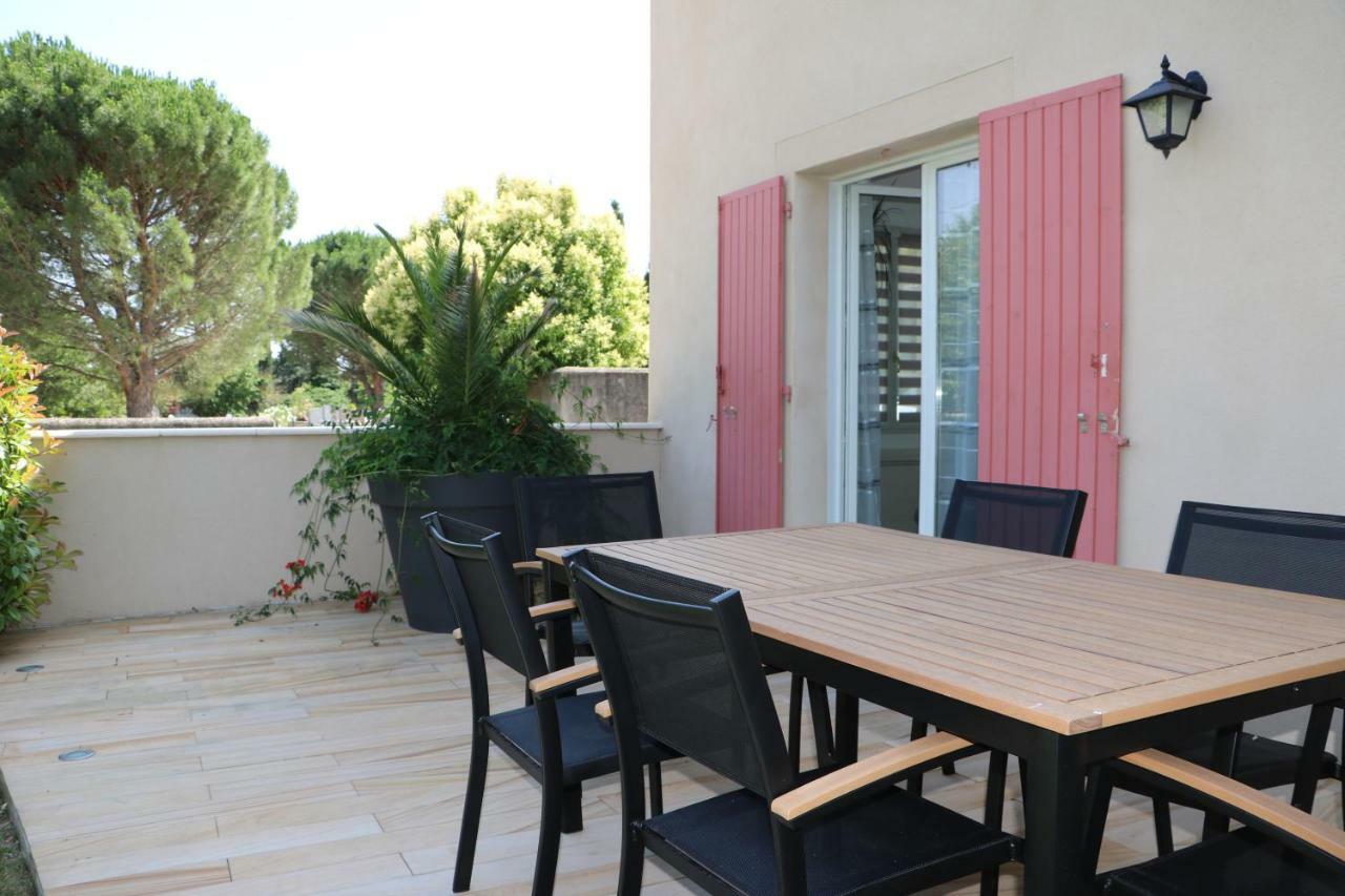 Charmante Maison De Village Cucuron Kültér fotó
