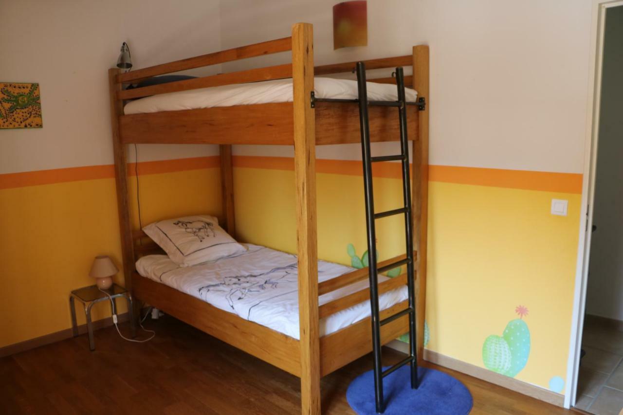 Charmante Maison De Village Cucuron Kültér fotó